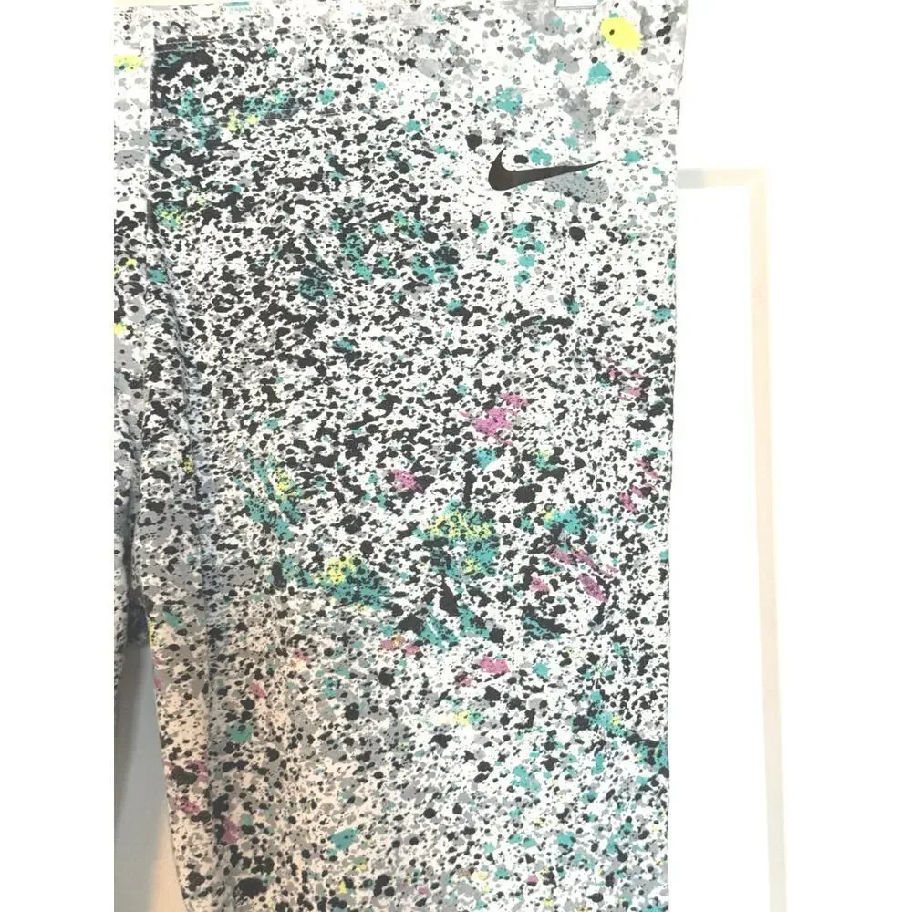 Nike Club Cropped Legging Women’s Size XL Splatter Paint Print
